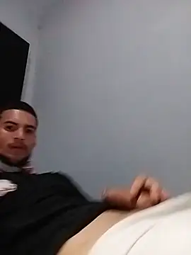 Xxxruben123 online show from June 19, 3:23 am