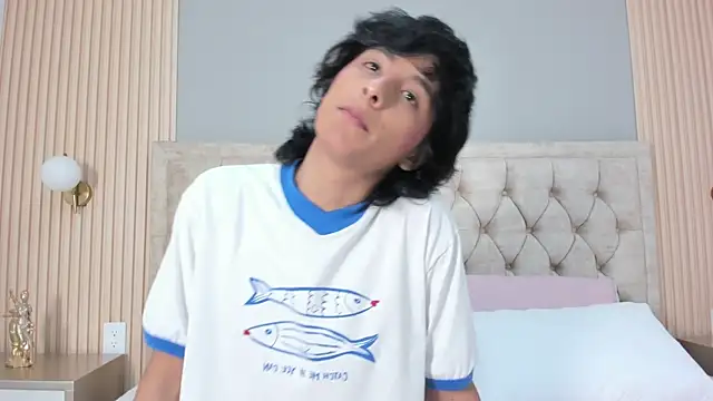 finn-04 online show from June 22, 1:37 pm