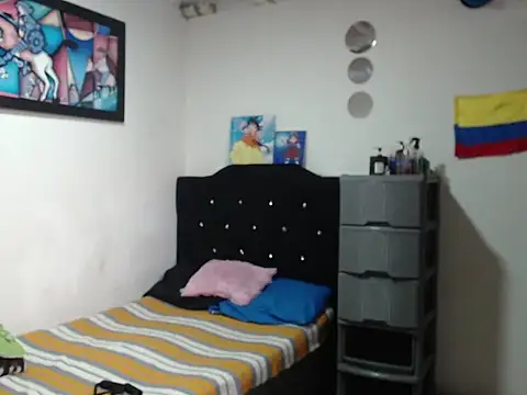 Stiiveen777 online show from July 27, 9:44 pm
