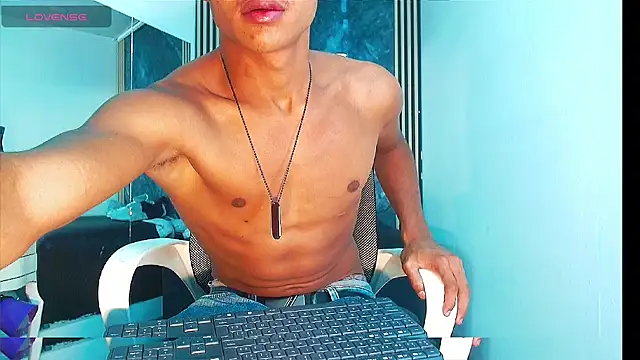 RafaelVander online show from July 7, 2:44 am