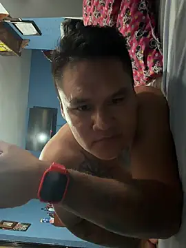 LatinoLeones online show from June 21, 12:16 am