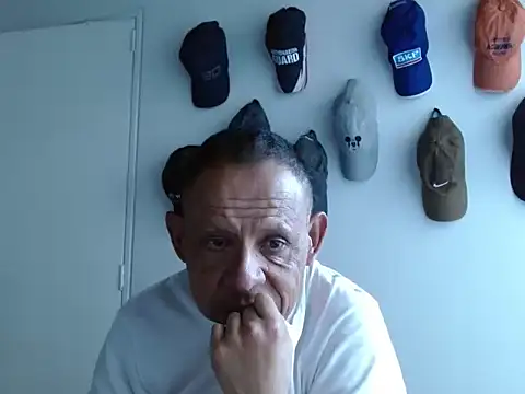 AlekNoir online show from July 7, 11:58 am