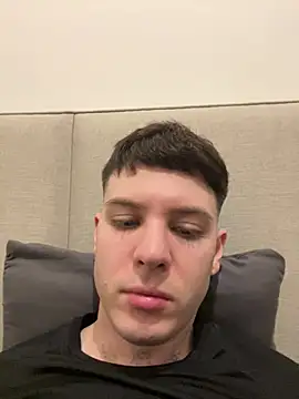 trystan 18 online show from July 18, 2:51 am