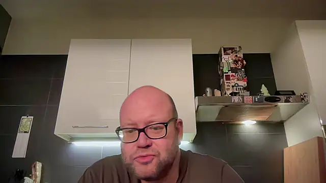 theitalianbear online show from May 5, 1:51 am