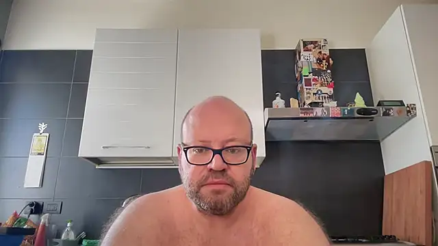 theitalianbear online show from July 4, 7:55 am