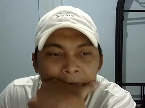 Pitou28 online show from July 27, 5:42 pm