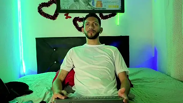Axelston  online show from July 29, 10:42 pm