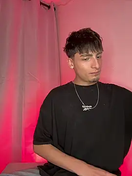 Mateo Mitchell online show from August 9, 4:29 am