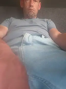 Wimpie geil online show from August 4, 7:25 am