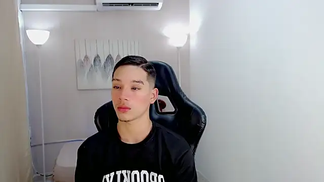Flex boyy  online show from August 8, 4:08 am