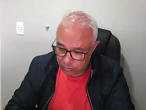 MorenoBrazil69 online show from June 1, 6:30 pm