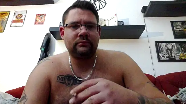 sexykevin17cm online show from April 19, 7:49 pm