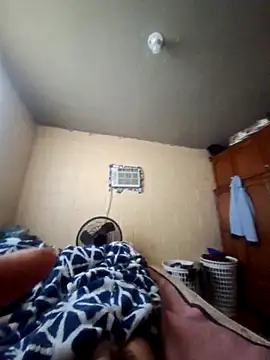 modelo38528061 online show from June 10, 5:46 pm