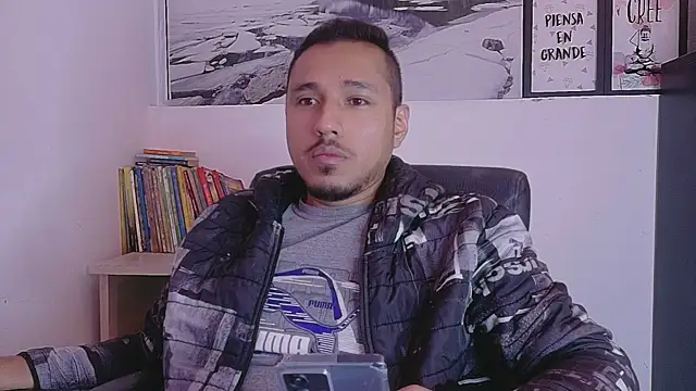 BruceSmiit online show from April 21, 3:40 pm