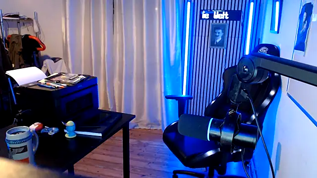 DerPornoPete online show from April 22, 9:41 pm