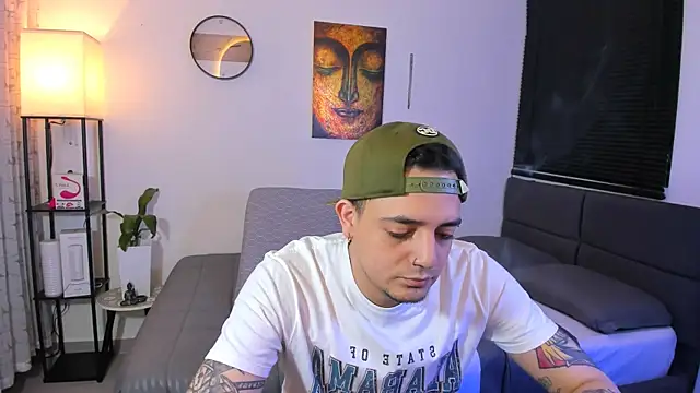 alejandro calderon1 online show from July 4, 4:48 am