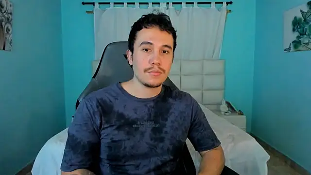 juan  jimenez online show from April 17, 10:34 pm