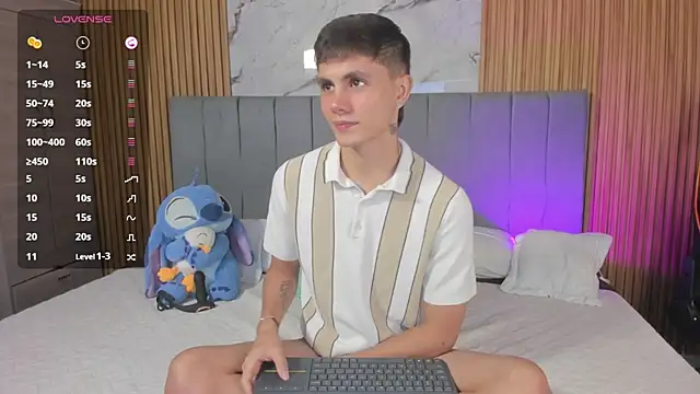 DustinLevine online show from July 24, 12:23 pm