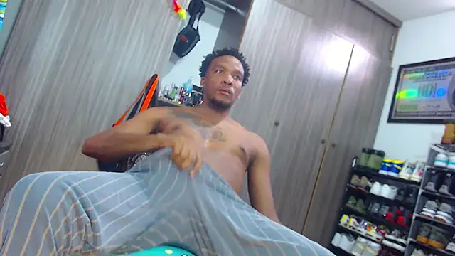 bigdickxblackx online show from July 18, 9:09 pm