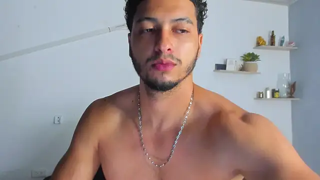 Kris Khalifa69 online show from July 3, 9:18 pm