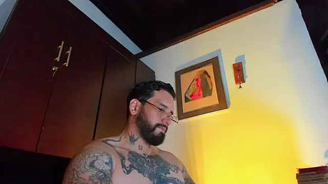 CamiloGray  online show from June 3, 1:46 pm
