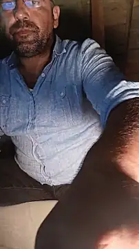 masculine bear daddy online show from June 26, 7:38 pm
