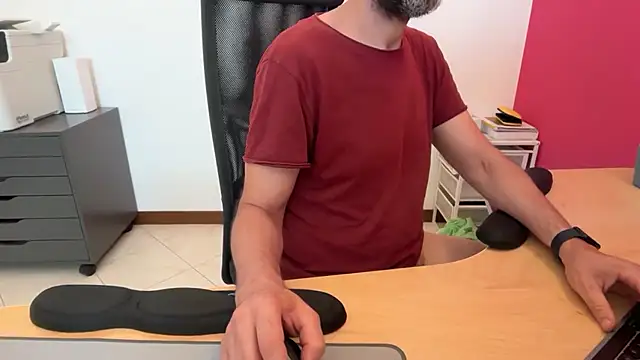riccardofortis online show from July 12, 8:27 am
