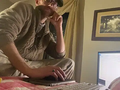 MaxSpadeErotica online show from April 11, 8:51 am