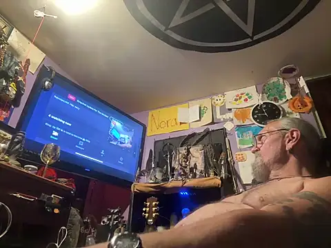 johnnyshung online show from August 8, 3:46 am