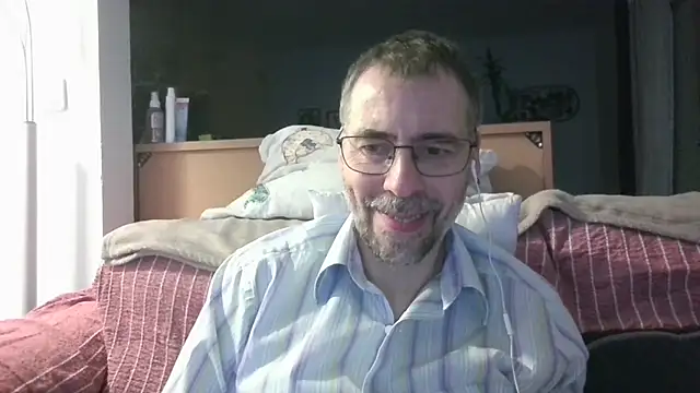 ptitcanard60600 online show from June 5, 9:53 pm