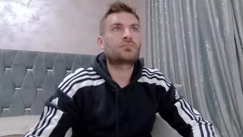 10in_deluxe online show from December 15, 7:16 am