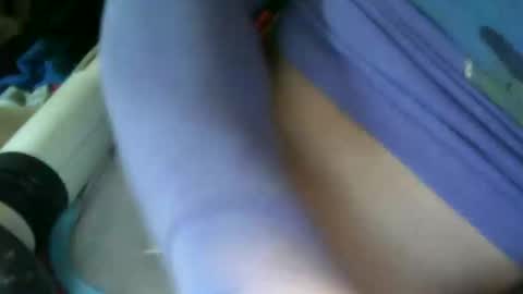 Boy In Sisters Clothes online show from January 4, 9:43 am