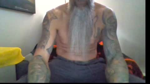 Snapshot of 1theone12 chatting on January 17, 3:22 pm 1theone12 online show from January 17, 3:22 pm