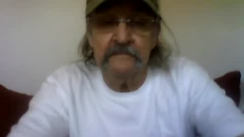 1valentine online show from October 5, 5:50 pm