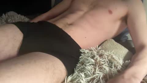 2000boyyyy online show from December 16, 9:41 pm