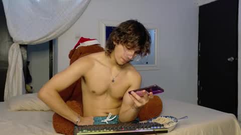 2006_tgn online show from December 18, 11:45 pm