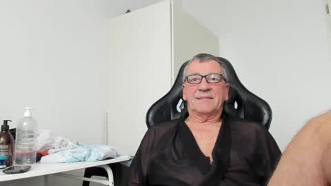 Henk online show from January 17, 1:46 pm