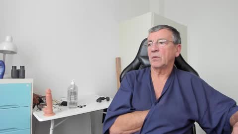 Henk online show from January 6, 11:40 am