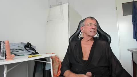 Henk online show from September 23, 1:32 pm