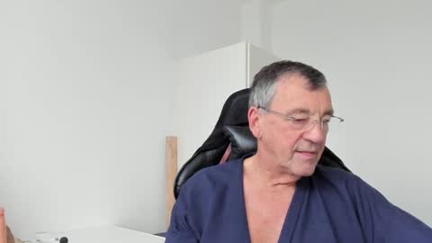 Henk online show from January 1, 1:37 pm