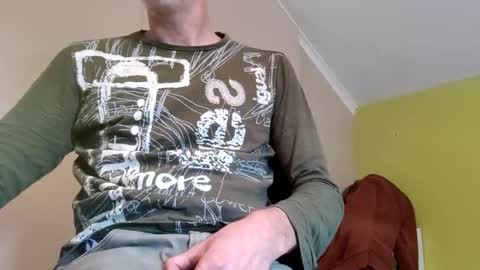 22_acacia_avenue online show from January 8, 10:31 am