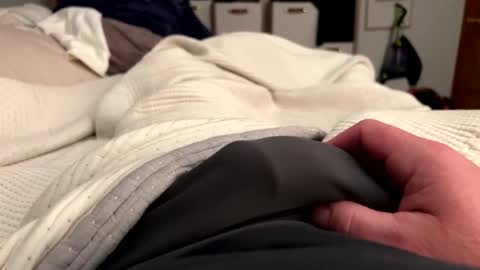 Snapshot of 2centz chatting on December 22, 6:06 am 2centz online show from December 22, 6:06 am