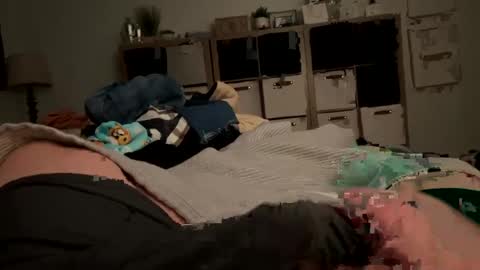 Snapshot of 2centz chatting on January 3, 8:32 am 2centz online show from January 3, 8:32 am