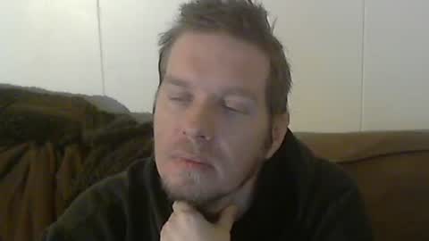 2small4you83 online show from January 10, 12:38 am