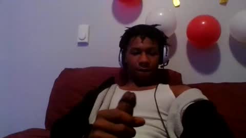 Snapshot of 31darnellmcghee chatting on October 31, 11:02 am 31darnellmcghee online show from October 31, 11:02 am