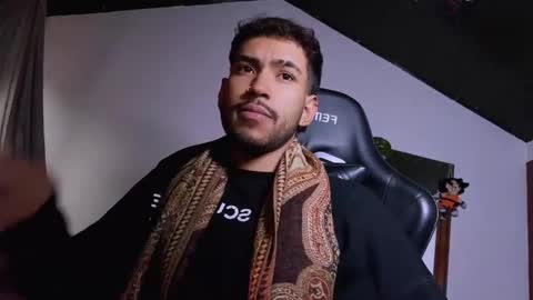 E V I L online show from December 18, 9:00 pm