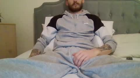 420feetloverr420 online show from March 4, 4:47 pm