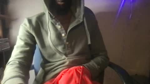 Snapshot of 6foot3and8inches chatting on December 25, 12:37 am dark stormy online show from December 25, 12:37 am