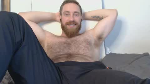 8InchesAndSomeHoles online show from January 8, 7:52 pm