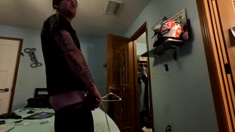 8over6 online show from December 8, 8:15 pm